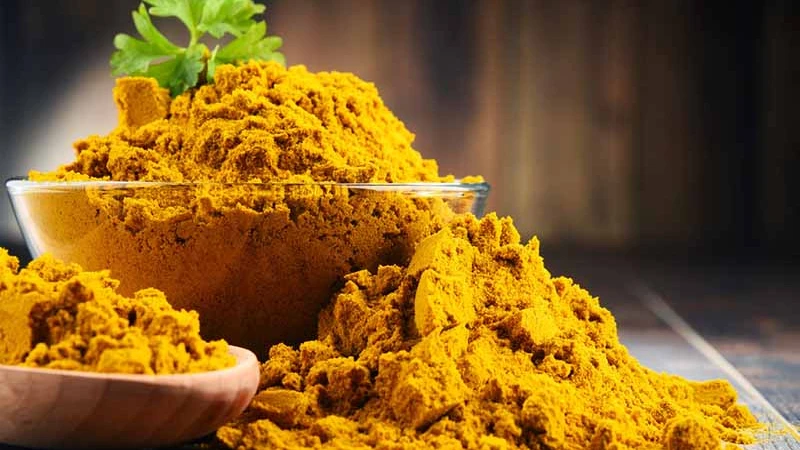 آیا ادویه کاری عوارض دارد؟